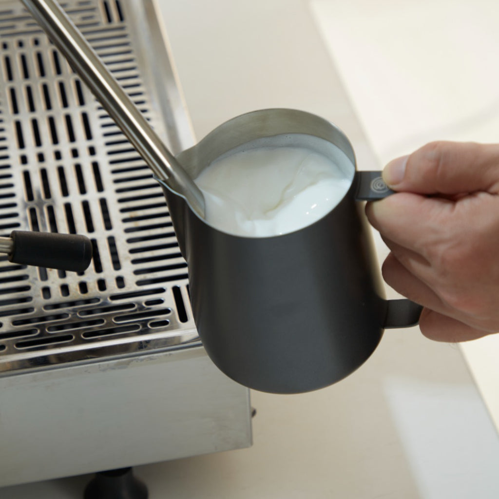 zeroHero Racer Milk Pitcher - 600ml